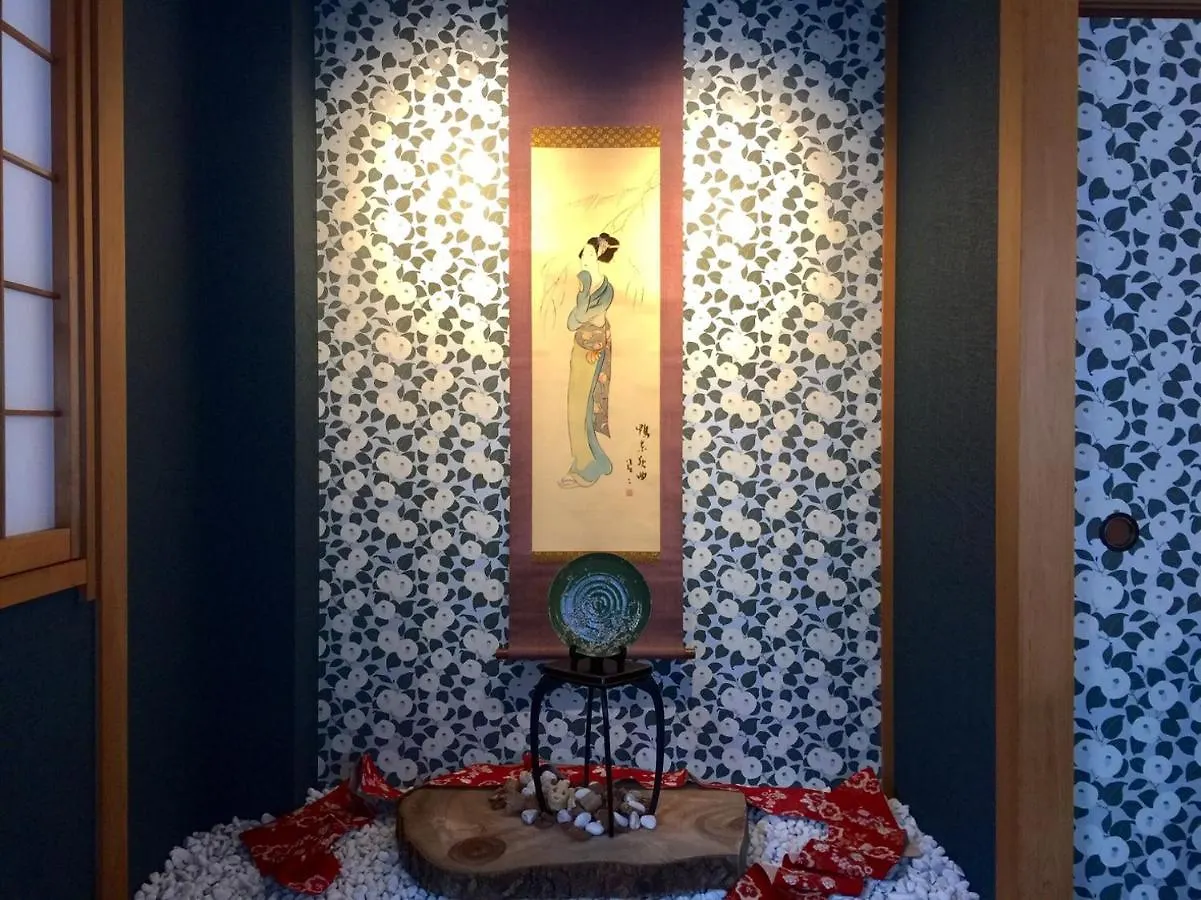 Yumeji Guest House Osaka Japan