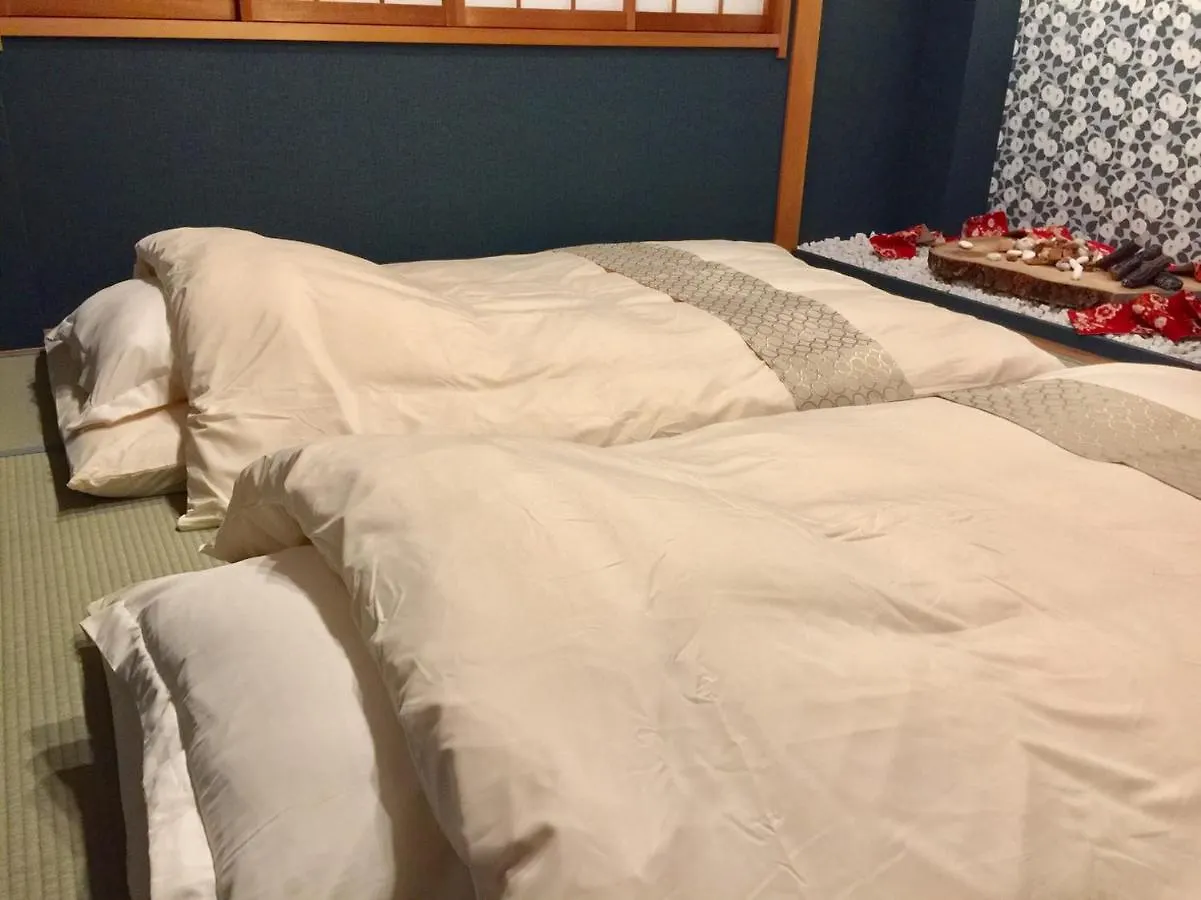 Yumeji Guest House Osaka Japan